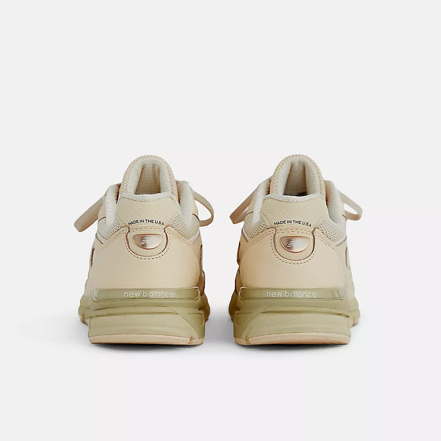 990v4
