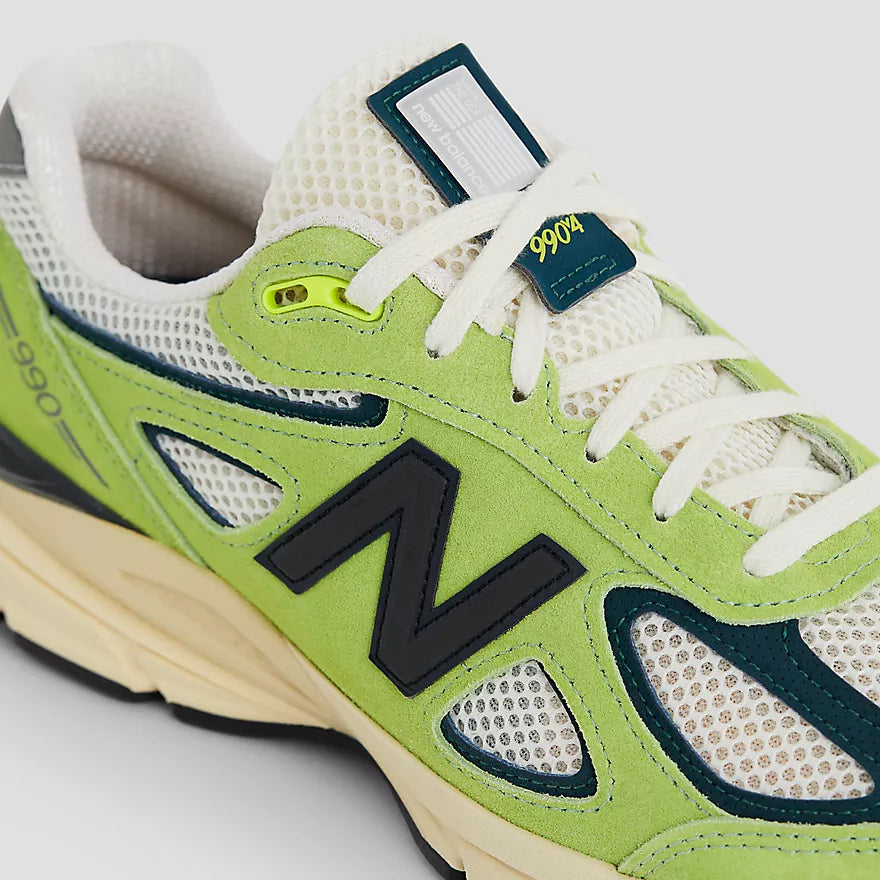 990v4