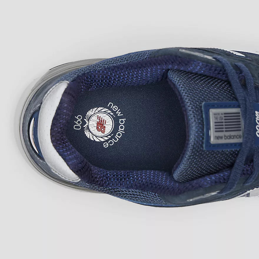 990v4