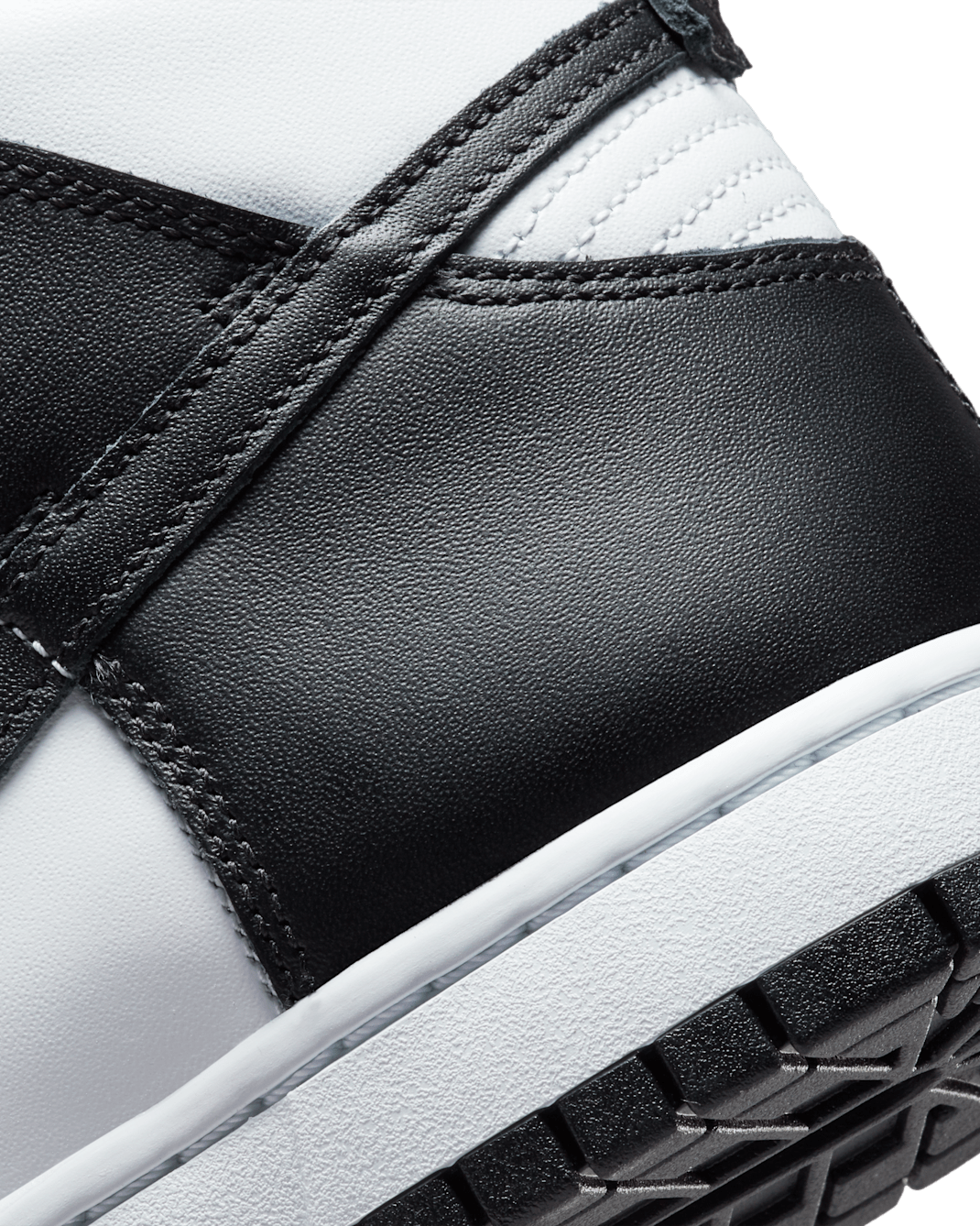 Nike Dunk High Retro